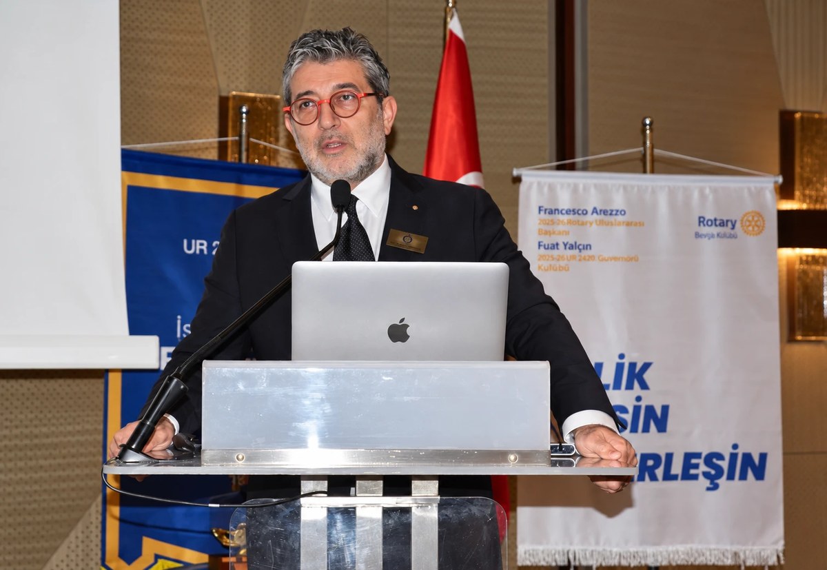 İstanbul Rotary Kulübü'nde konuşma